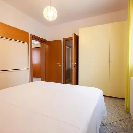 Апартаменты Lido Di Dante *